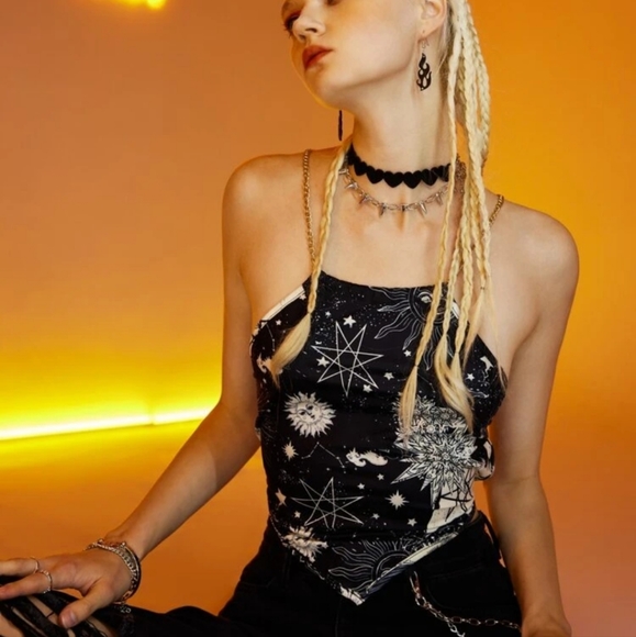 Starsalign Aries Sun & Constellation Graphic Chain Detail Tie Back Halter - Picture 6 of 6